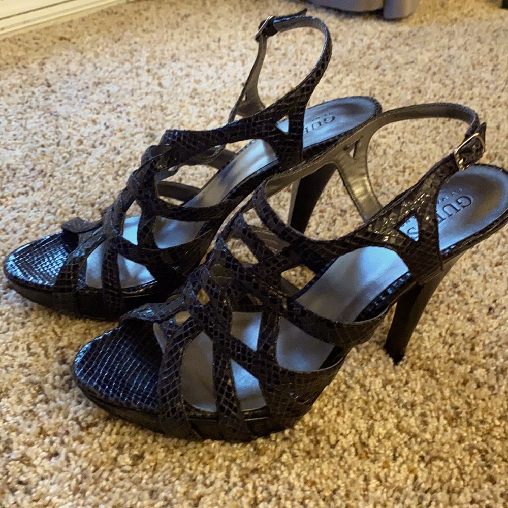 Gorgeous Black High Heels!!